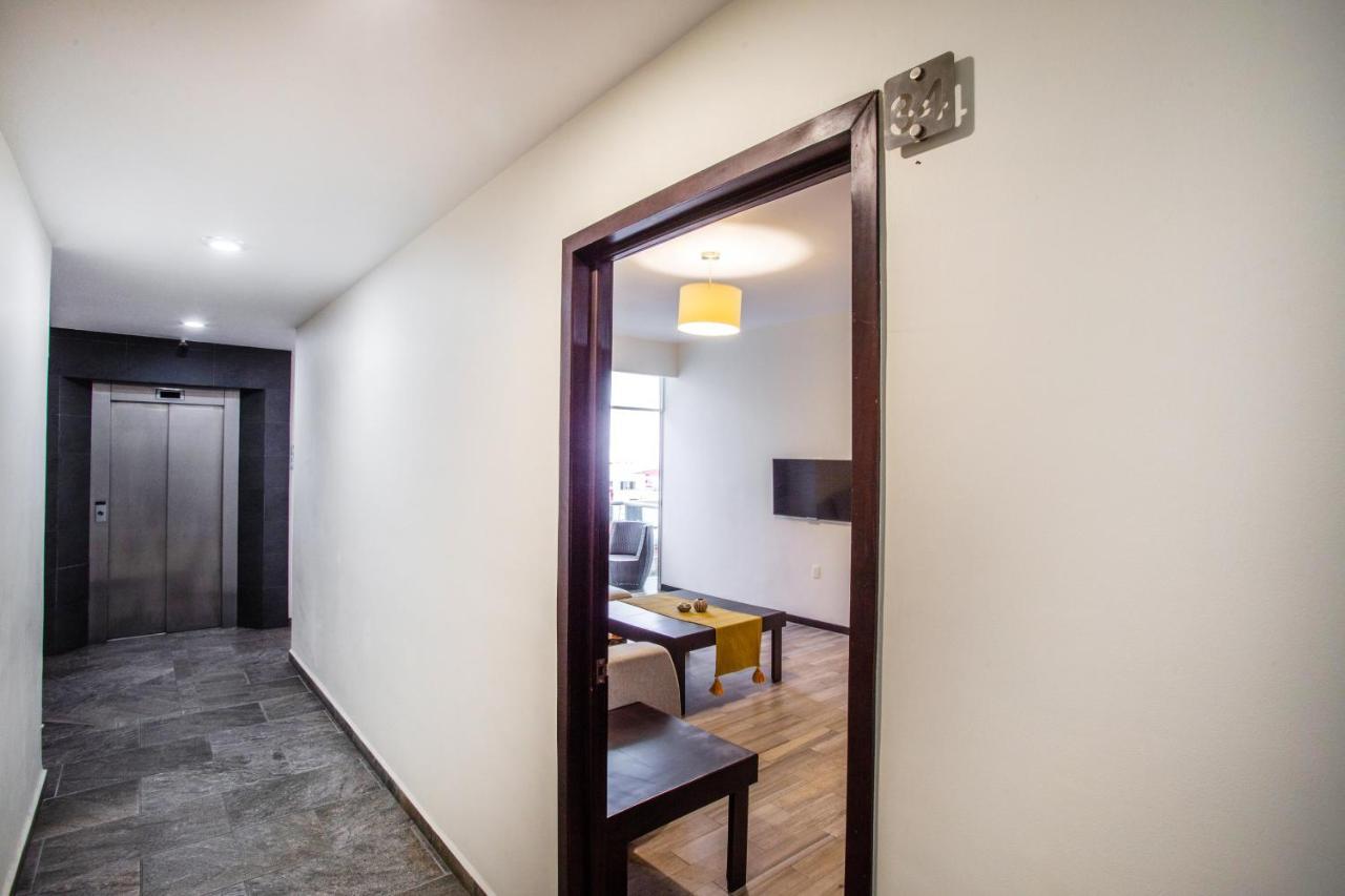 Blaze Hotel & Suites Пуерто Валярта Екстериор снимка