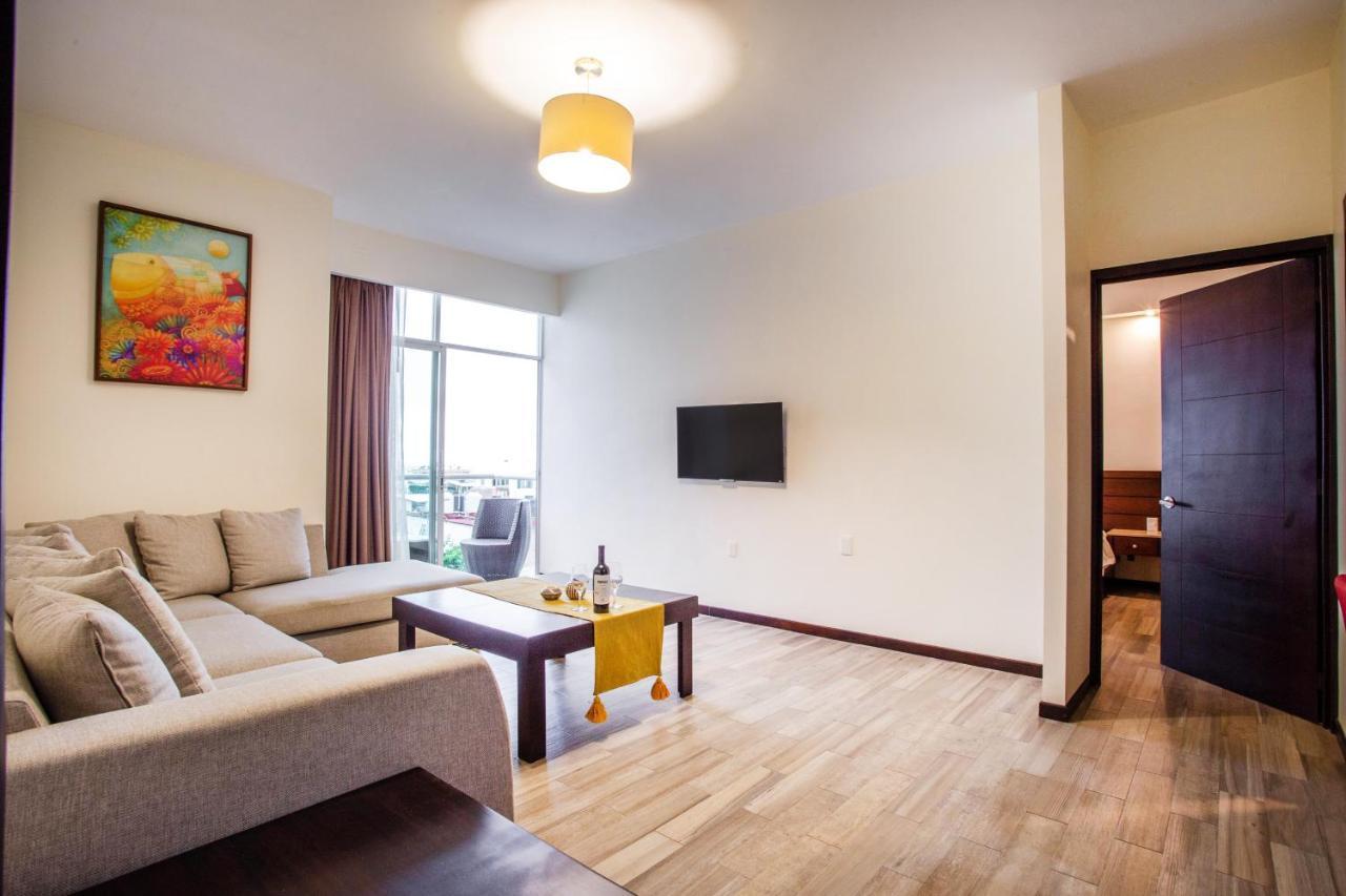 Blaze Hotel & Suites Пуерто Валярта Екстериор снимка