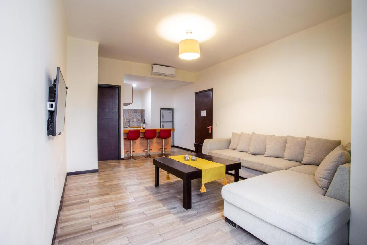 Blaze Hotel & Suites Пуерто Валярта Екстериор снимка